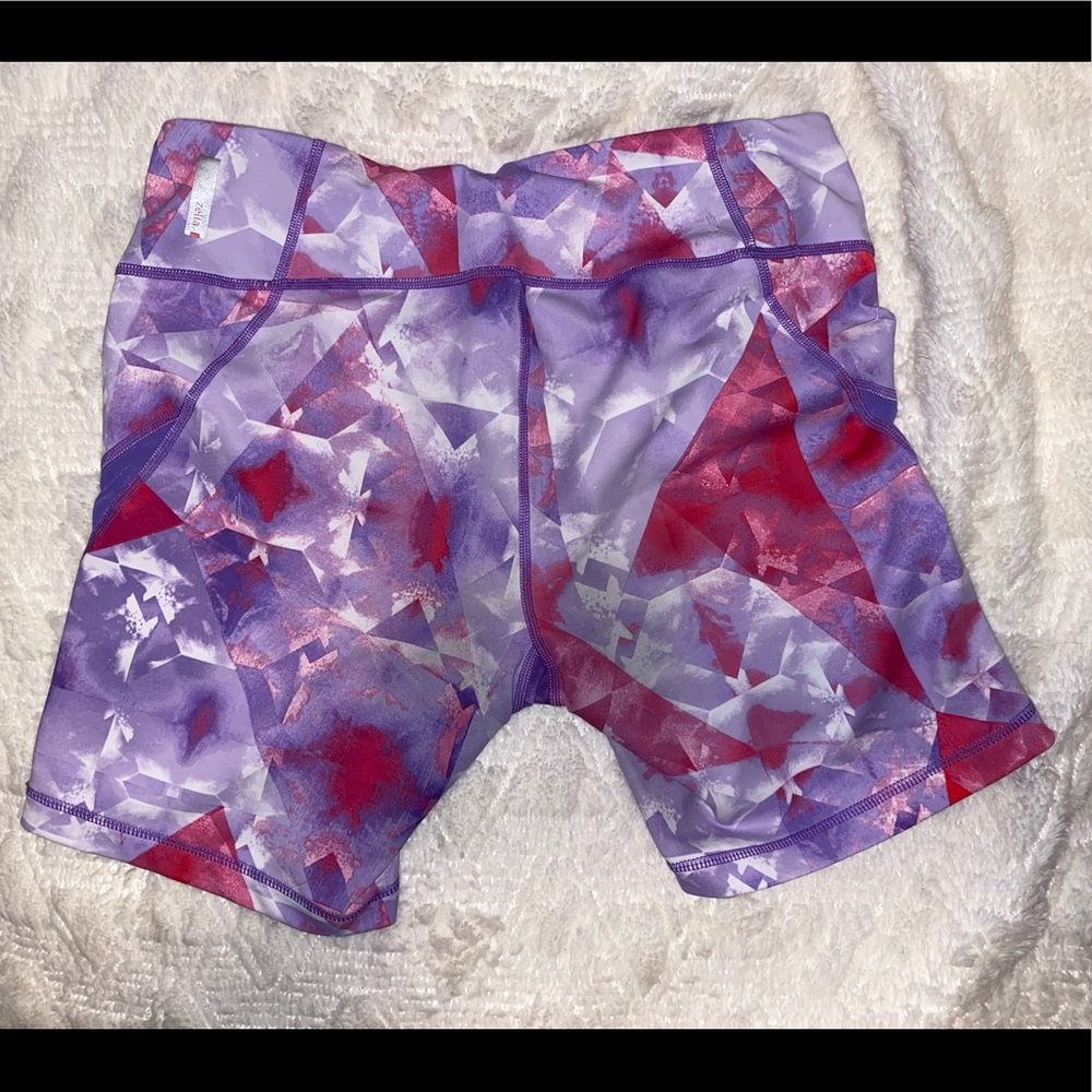 Zella Active Shorts - Picture 3 of 4
